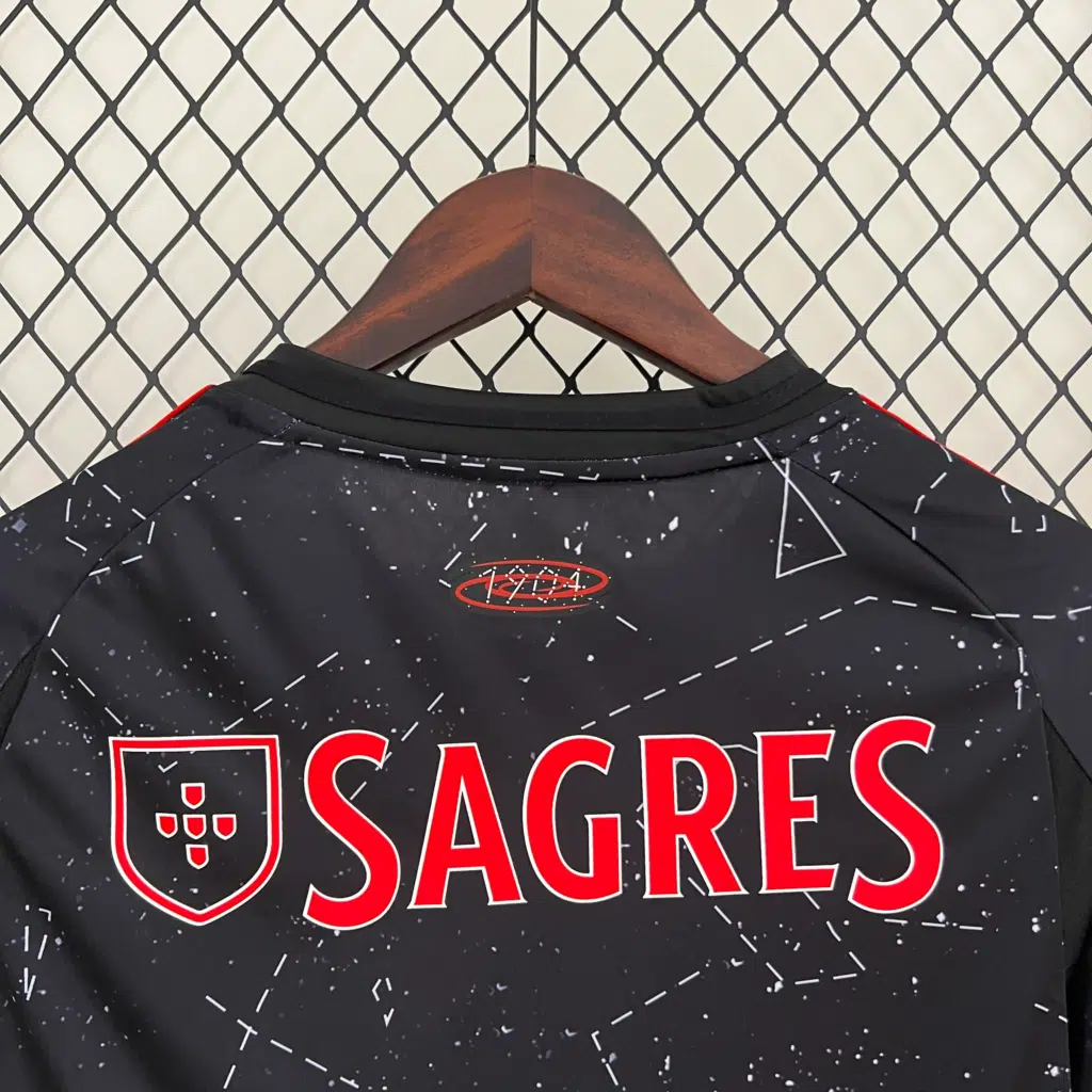 Camiseta Benfica 2024-2025 negra segunda equipación versión fan - Imagen 4