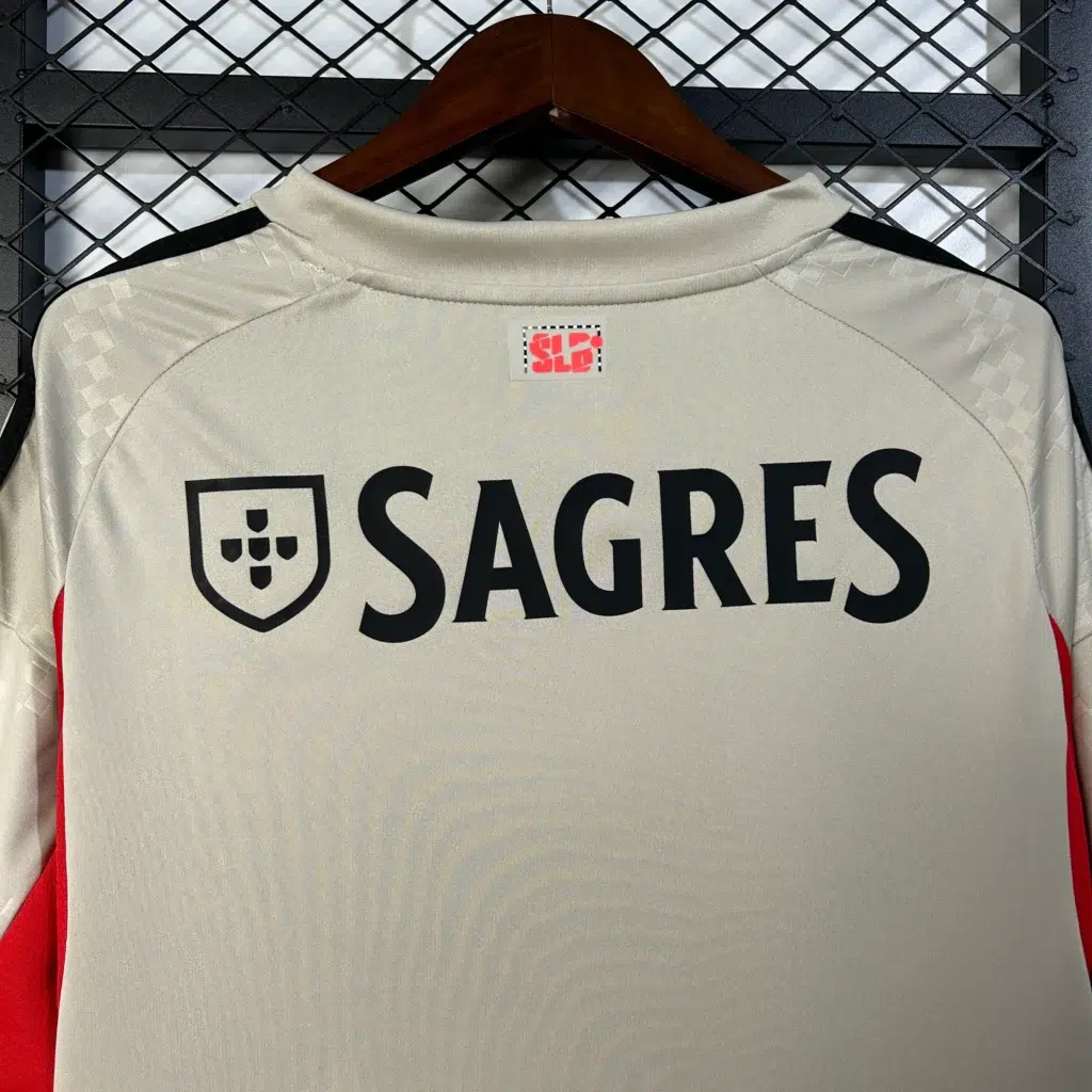Camiseta Benfica beige 2025-2026 segunda equipación versión fan - Imagen 4