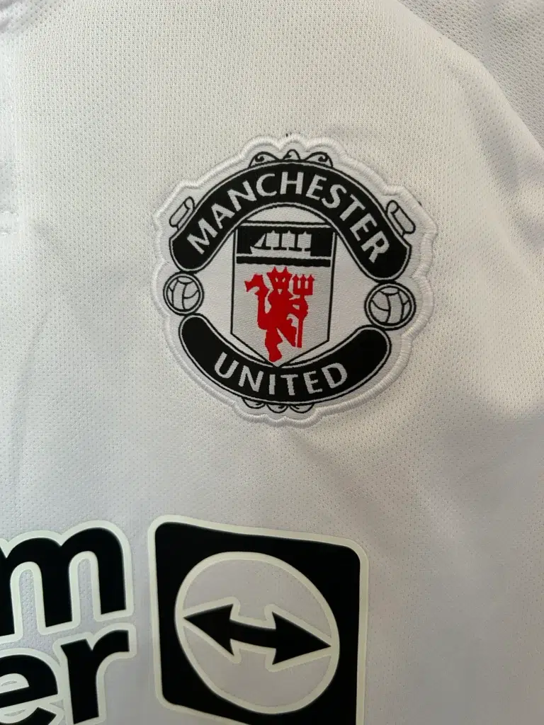 Camiseta Manchester United 2025-2026 blanco edición especial - Imagen 4