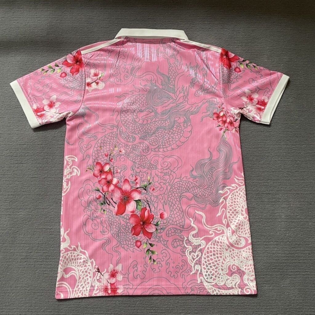 Camiseta Real Madrid Dragon 2025-2026 rosa edición especial versión fan - Imagen 2