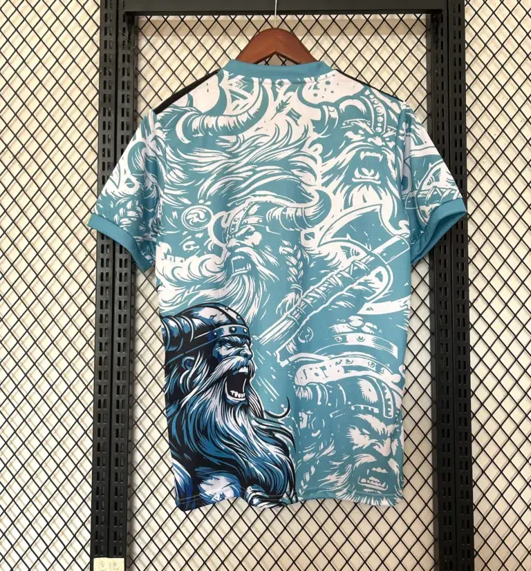 Camiseta Vikingo Real Madrid 2025-2026 edición especial versión fan - Imagen 2
