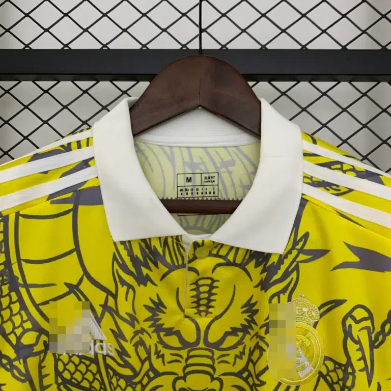Camiseta amarillo Real Madrid 2025-2026 Dragon edición especial versión fan - Imagen 3