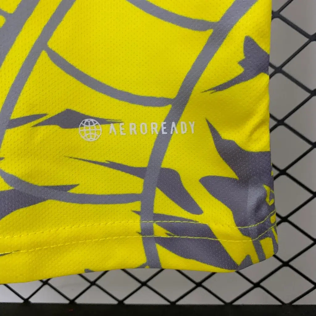 Camiseta amarillo Real Madrid 2025-2026 Dragon edición especial versión fan - Imagen 7