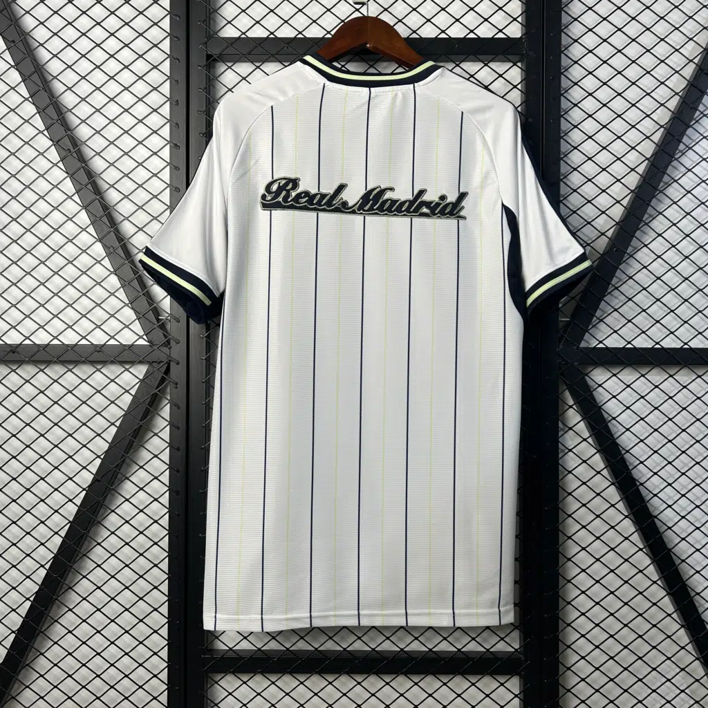 Camiseta blanca retro Real Madrid US pack 2025 edición limitada - Imagen 2