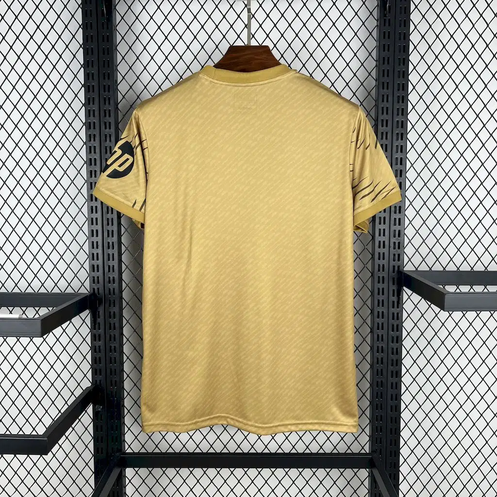 Camiseta dorada Real Madrid 2025-2026 edición especial versión fan - Imagen 2
