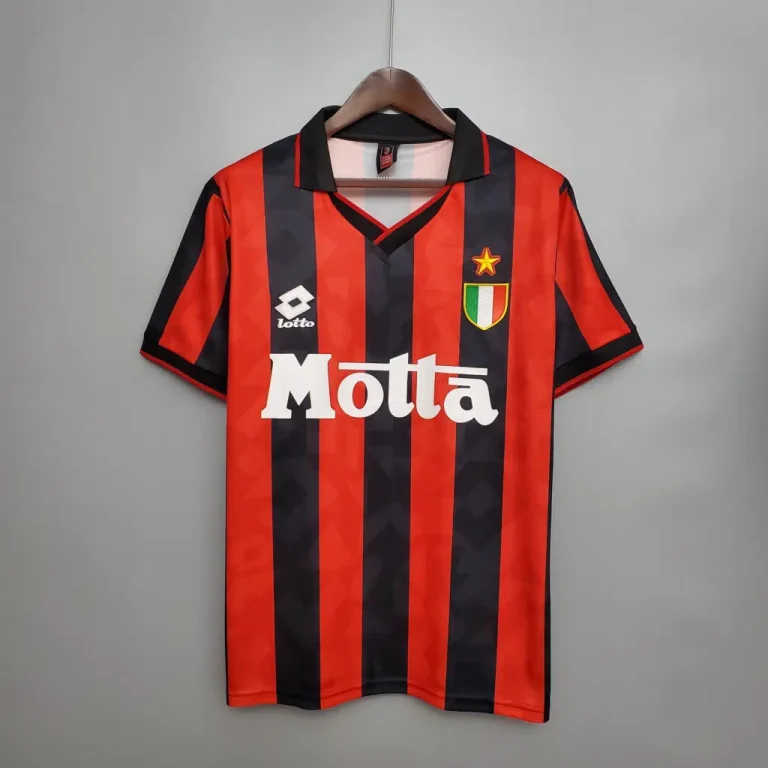 Camiseta local de AC Milan 1993-94 de Lotto, preparada para partido