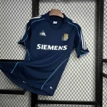 Camiseta retro Real Madrid azul 2005-2006 segunda equipación