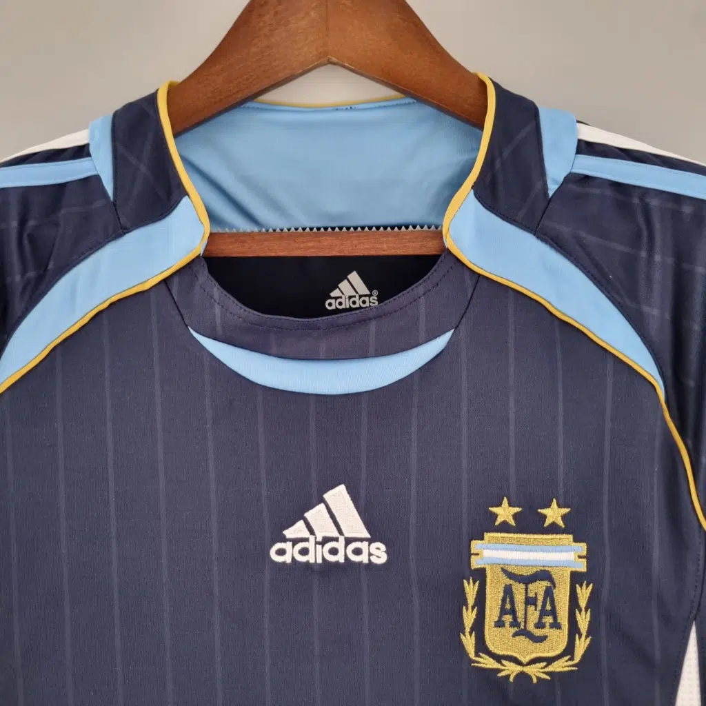 Camiseta retro azul Argentina 2006 segunda equipación - Imagen 3