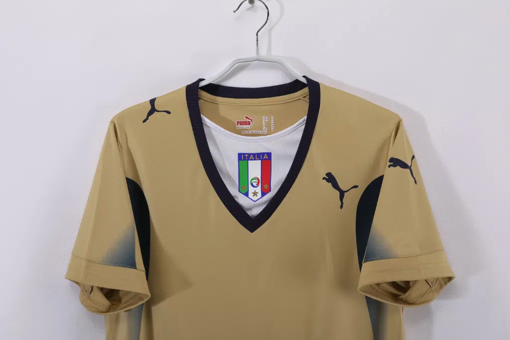 Camiseta retro dorada Italia Buffon 2006 equipación arquero - Imagen 3