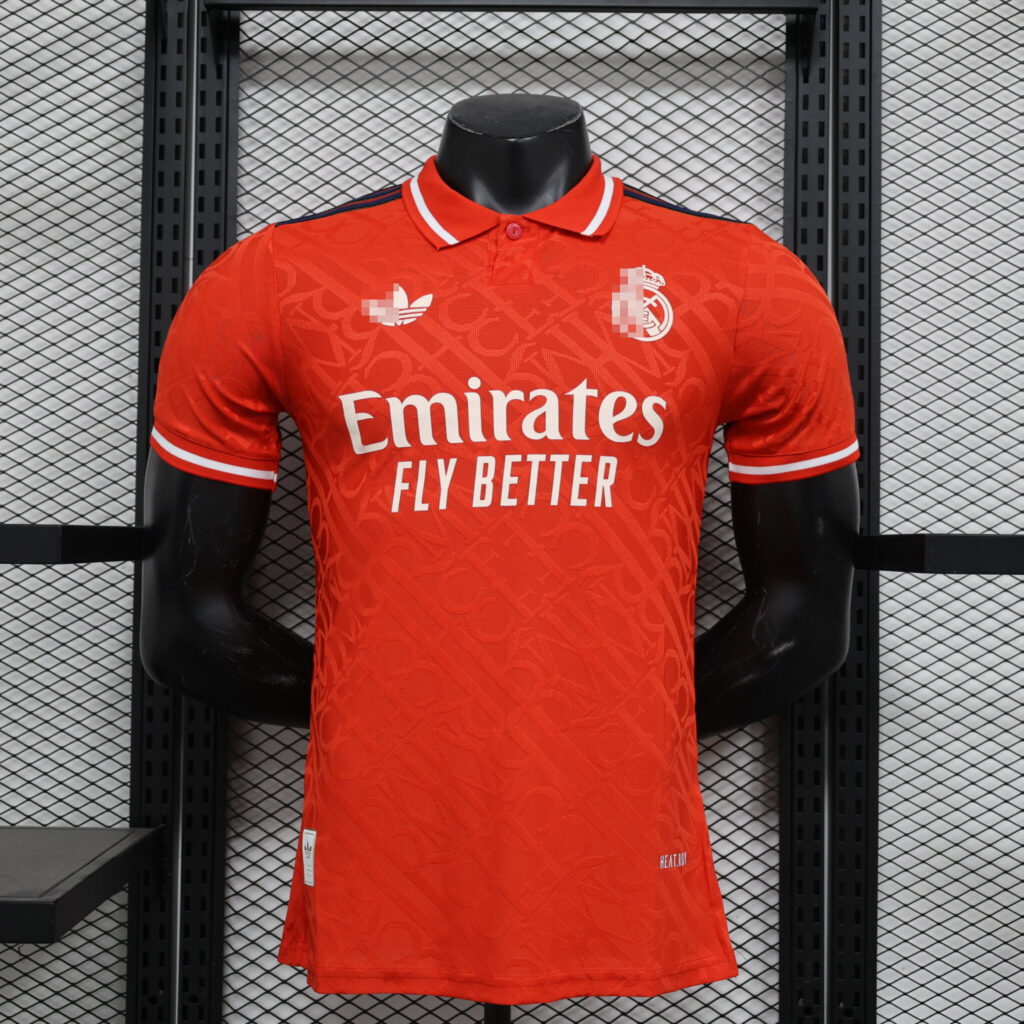 Camiseta roja Real Madrid 2024-2025 edición especial versión jugador