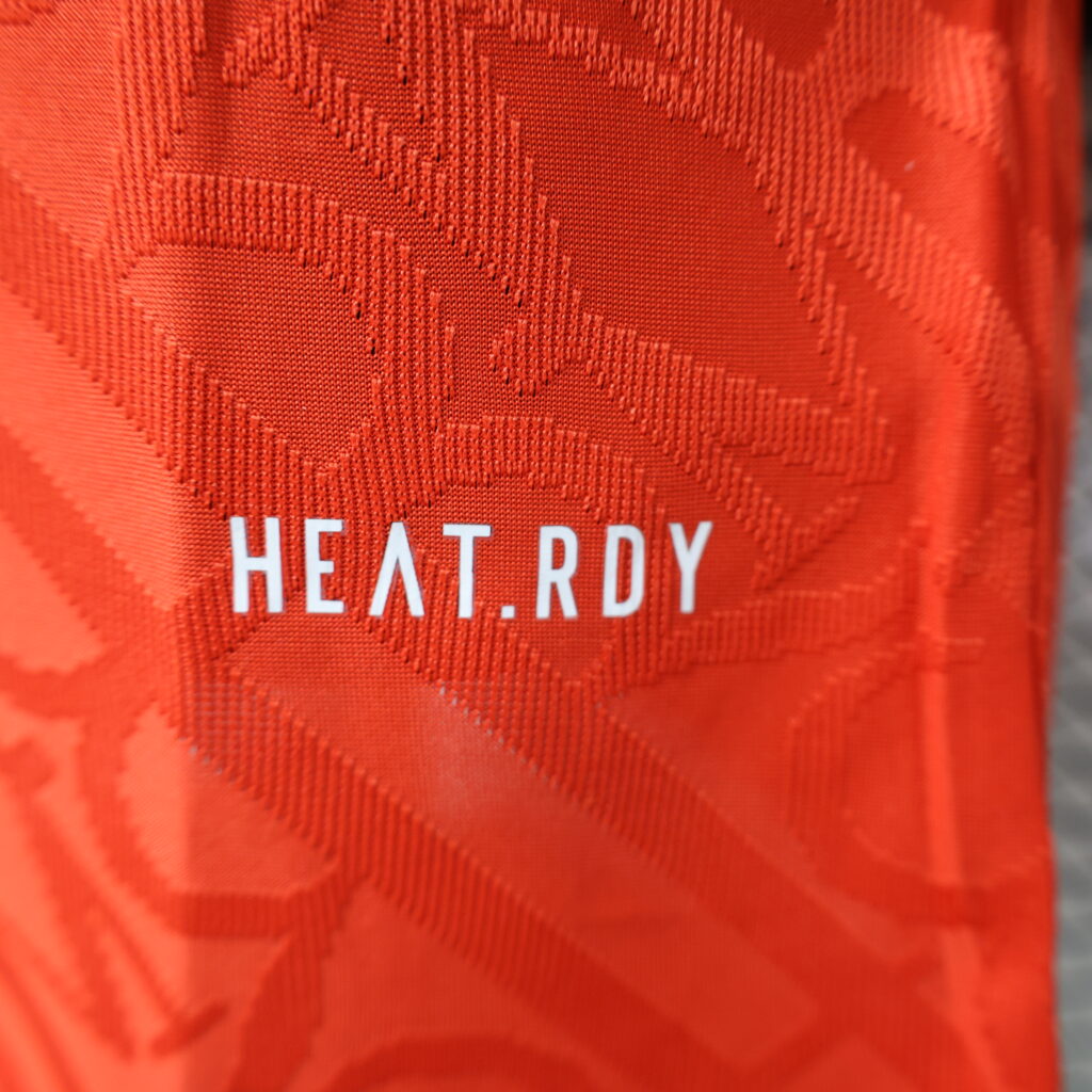 Camiseta roja Real Madrid 2024-2025 edición especial versión jugador - Imagen 5