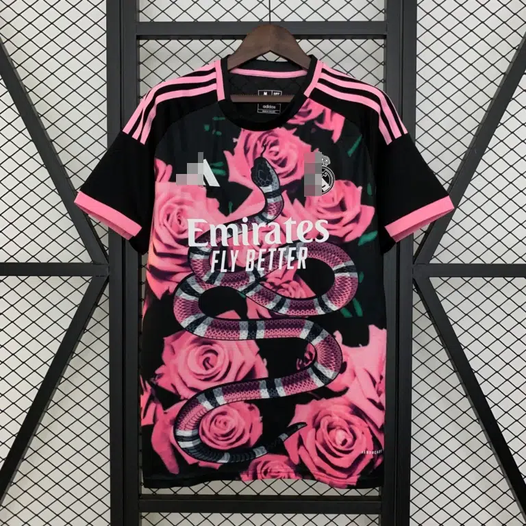 Camiseta serpiente rosa Real Madrid 2025-2026 edición especial versión fan
