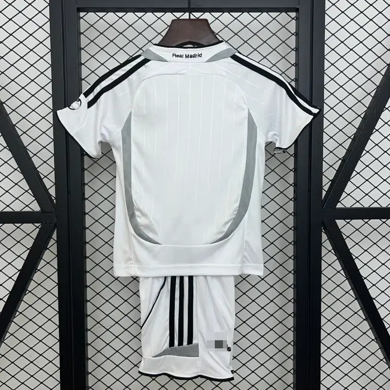 Conjunto retro niño Real Madrid 2006-2007 primera equipación - Imagen 2
