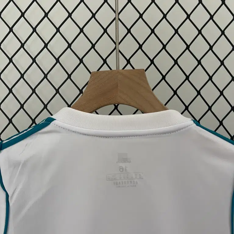 Conjunto retro niño Real Madrid 2017-2018 primera equipación - Imagen 4