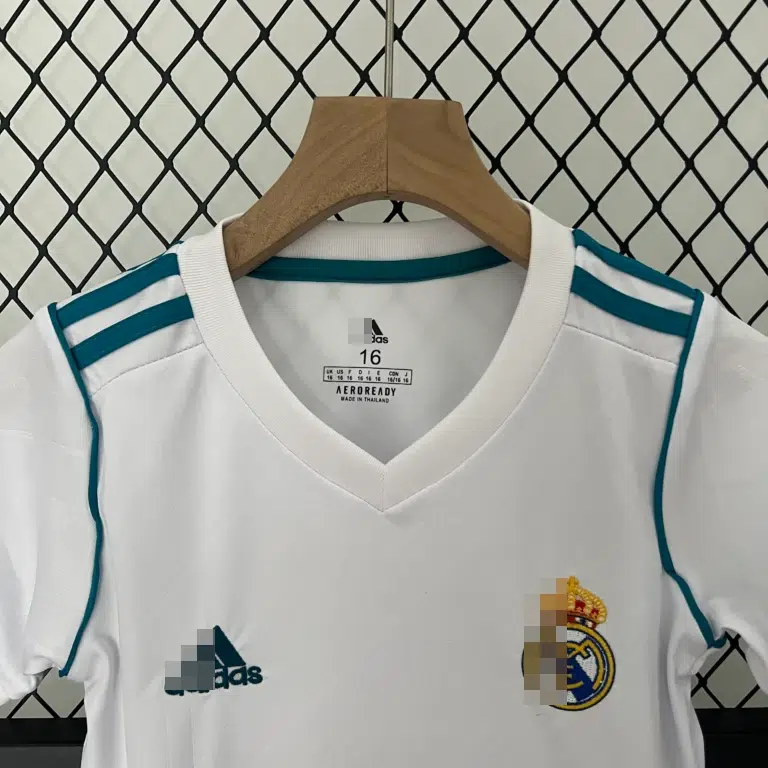 Conjunto retro niño Real Madrid 2017-2018 primera equipación - Imagen 3
