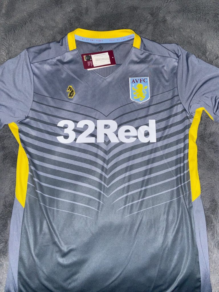 Aston Villa 18-19 Portero 2