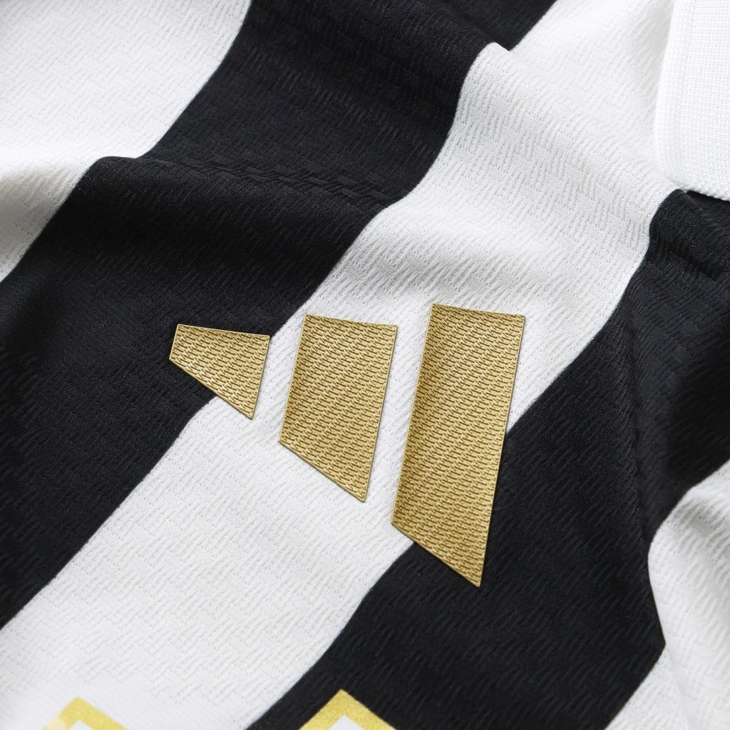 Juventus 2025/2026 Local 2 4