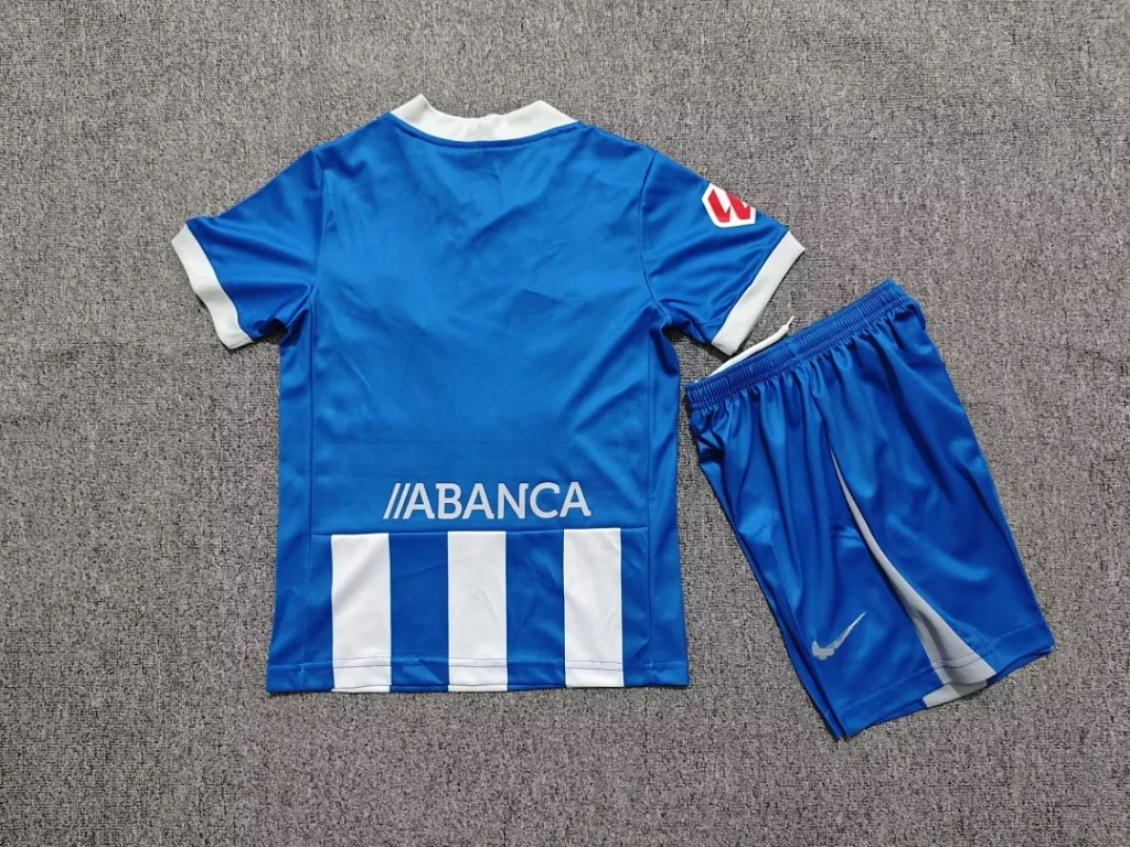 Conjunto Niño Deportivo de la Coruna 2026-2027 Amatucci primera equipacion - Imagen 2