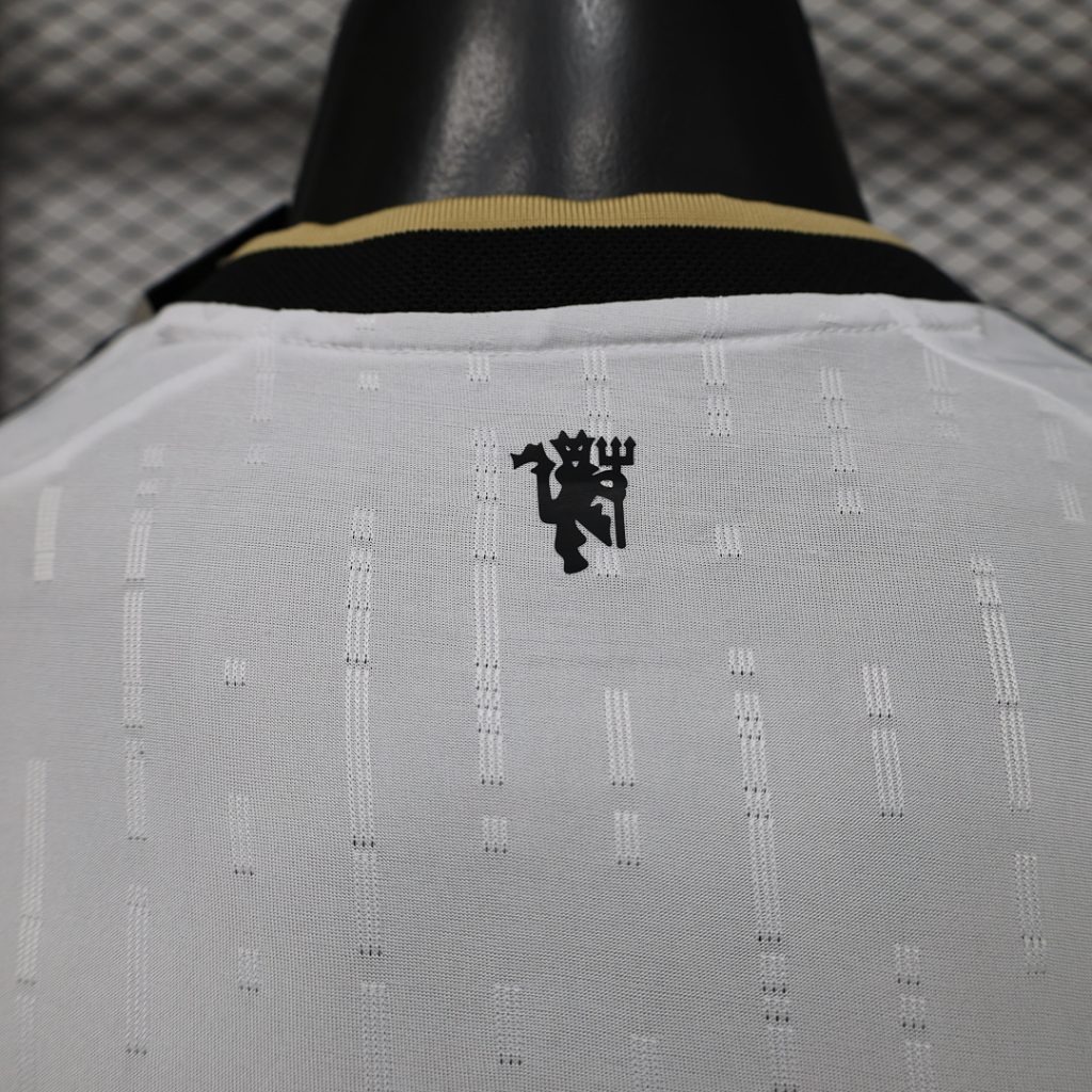 Camiseta Blanca Manchester United 2026-2027 Edicion Especial versión jugador - Imagen 3