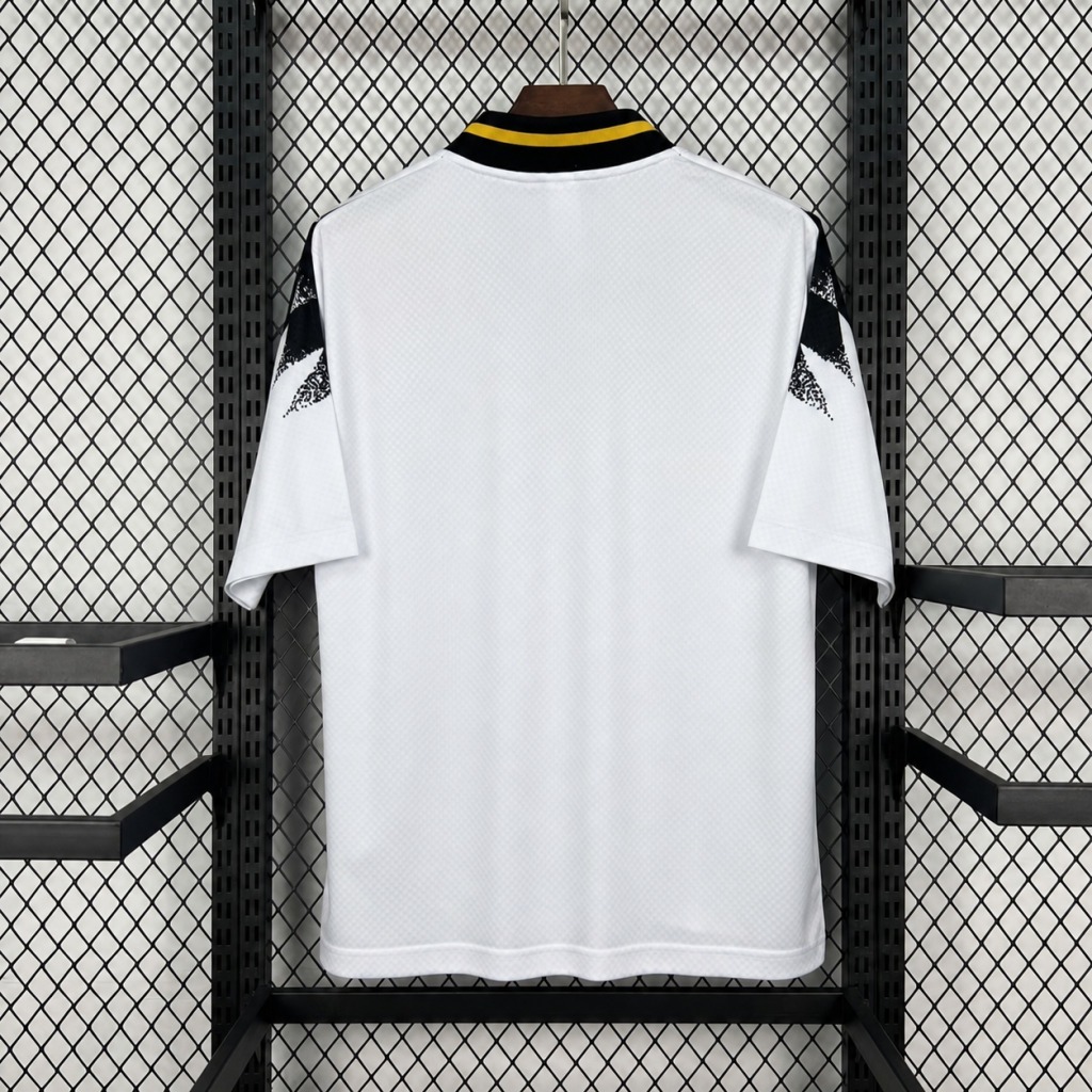 Camiseta Juventus Blanco 2026-2027 Edicion Retro versión Fan - Imagen 2