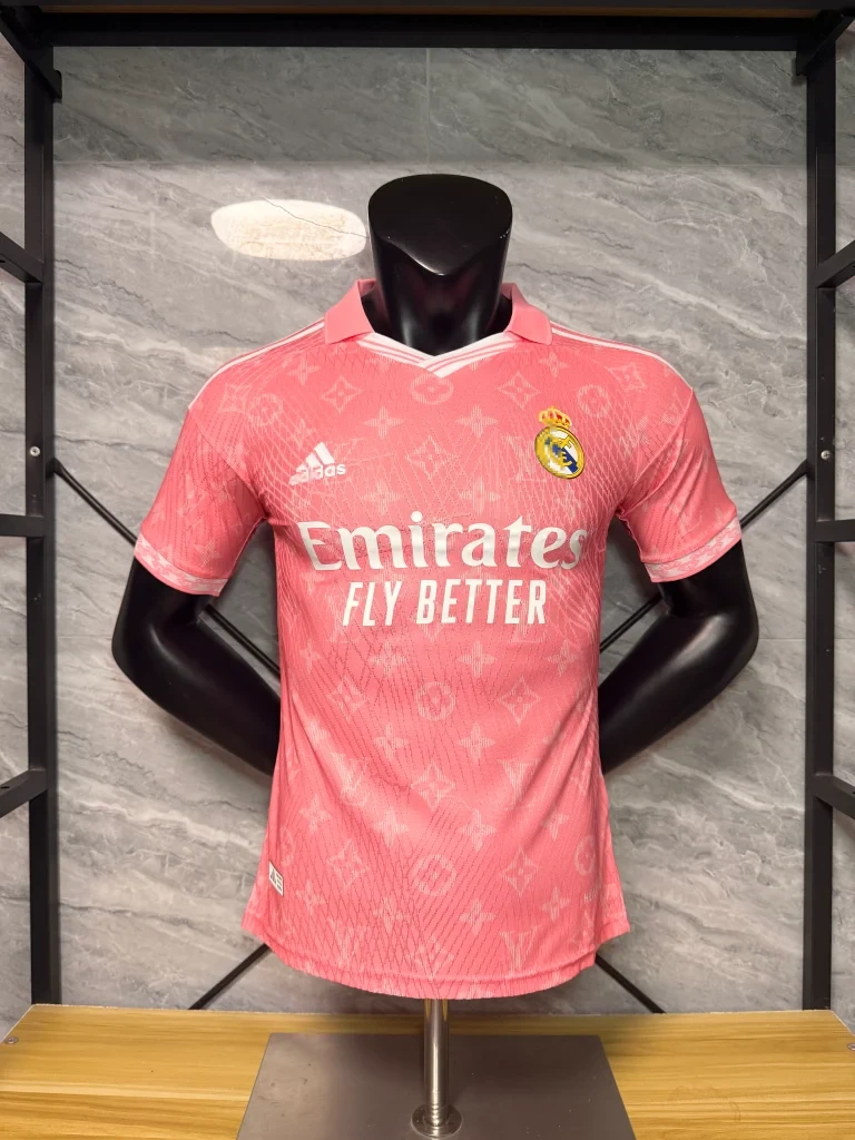Camiseta LV Floral Rosa Real Madrid 2026-2027 Edición Especial versión jugador