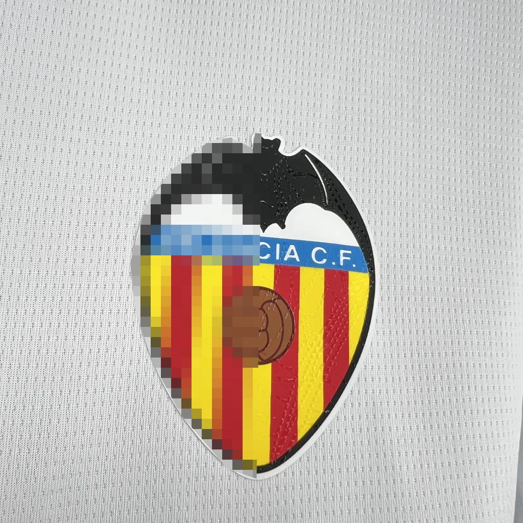 Camiseta Valencia CF 2026-2027 JAVI GUERRA Primera equipacion versión Fan - Imagen 4