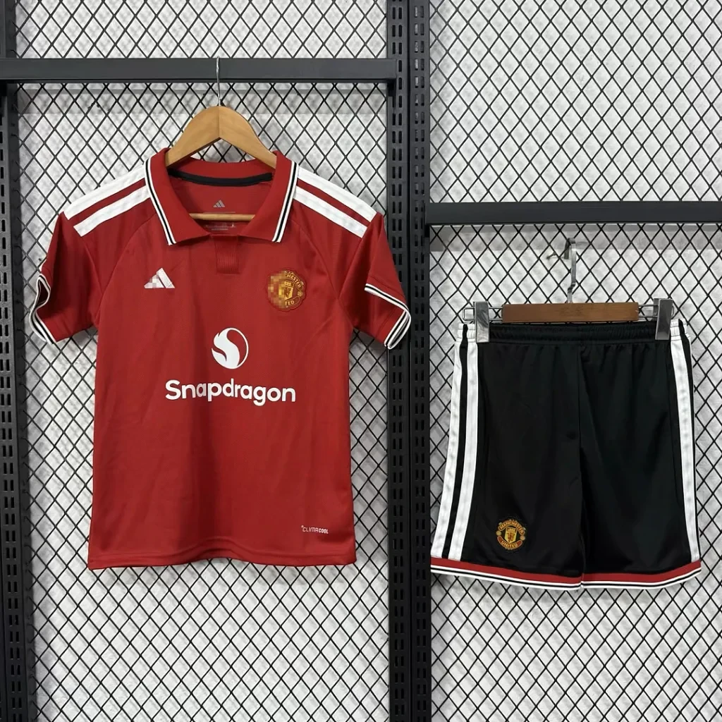 Conjunto niño Manchester United 2026-2027 Bruno primera equipacion