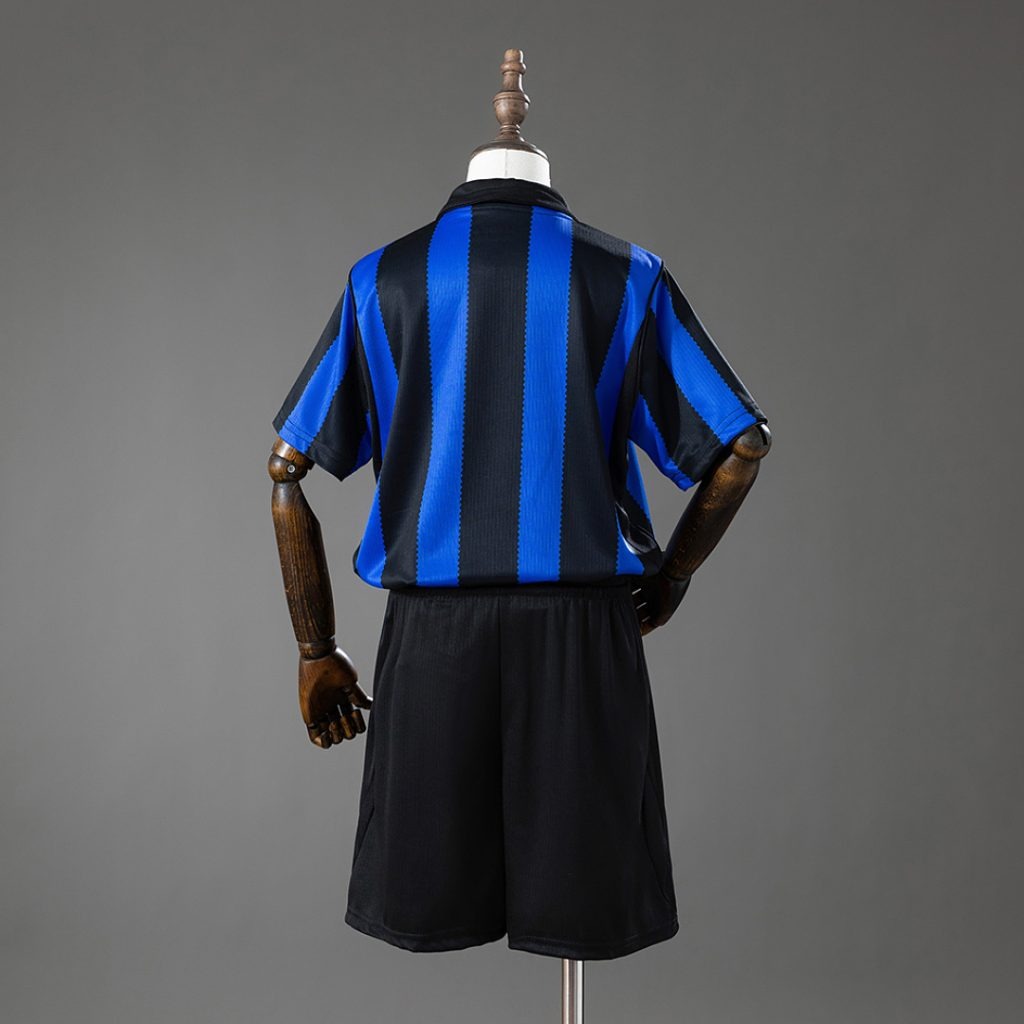 conjunto niño Inter Milan 2026-2027 Lautaro Martinez primera equipacion - Imagen 2