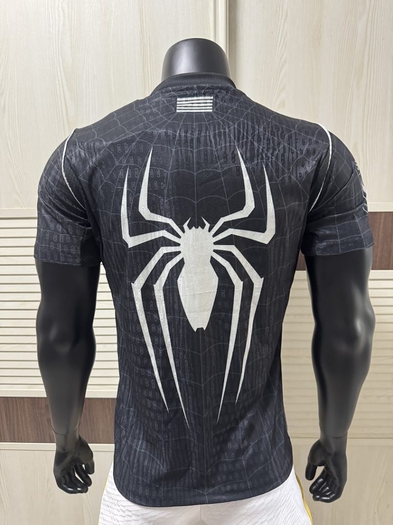 Camiseta FC Barcelona 2026-2027 Spiderman negro Edicion Especial Version jugador - Imagen 2