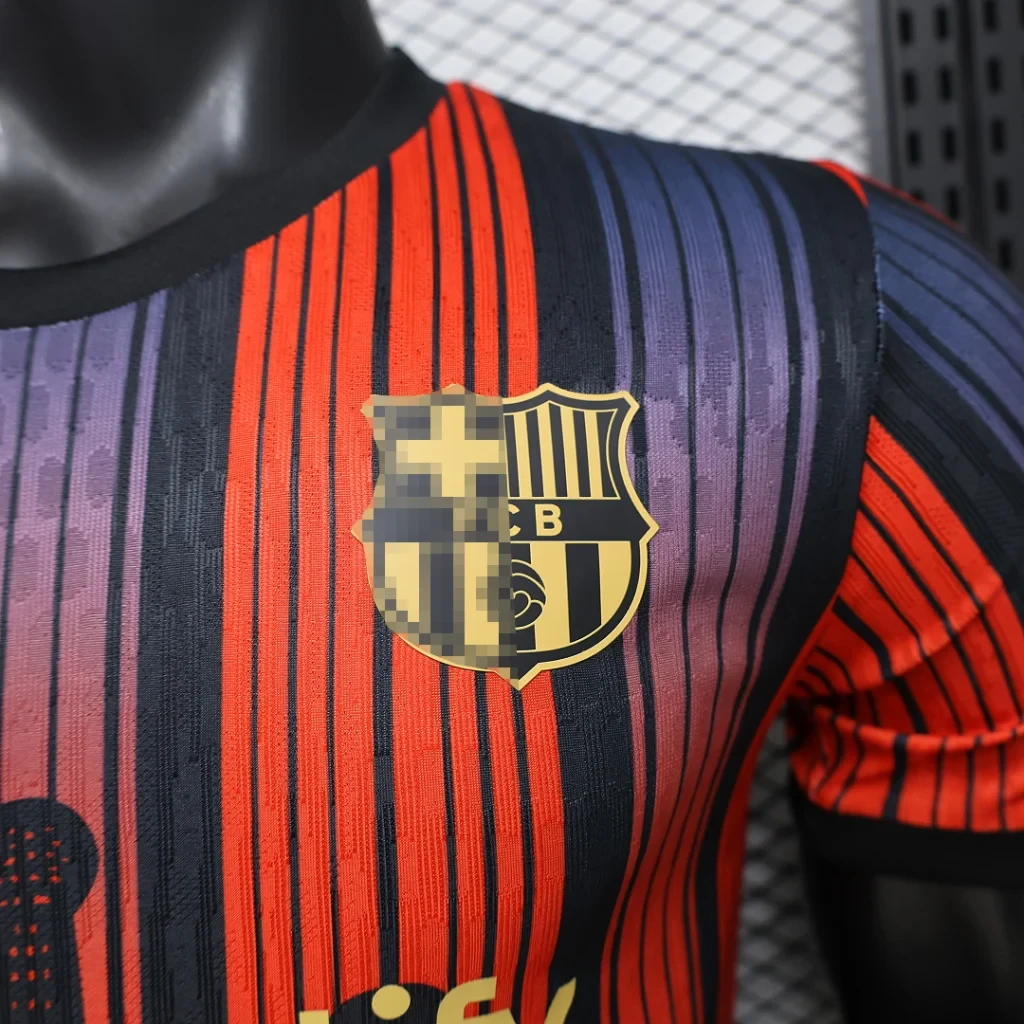 Camiseta Sagrada Familia FC Barcelona 2026-2027 Edicion Especial Version Jugador - Imagen 4