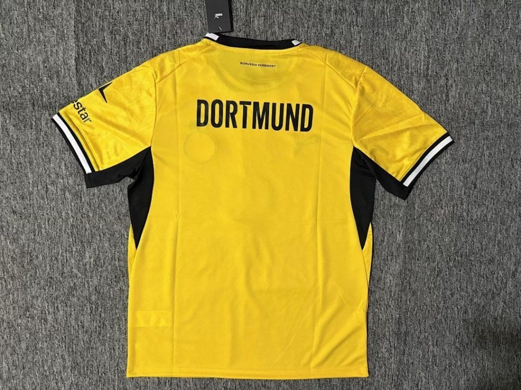 Camiseta Borussia Dortmund 2026-2027 Serhou Guirassy primera equipacion versión fan - Imagen 2