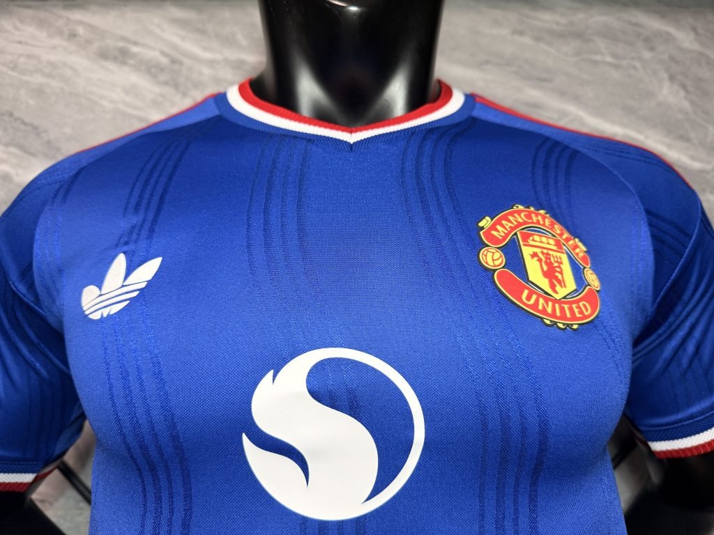 Camiseta azul Manchester United 2026-2027 segunda equipacion versión jugador - Imagen 3