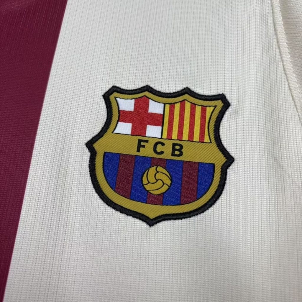 Camiseta cuarta equipacion FC Barcelona 2026-2027 beige versión fan - Imagen 5