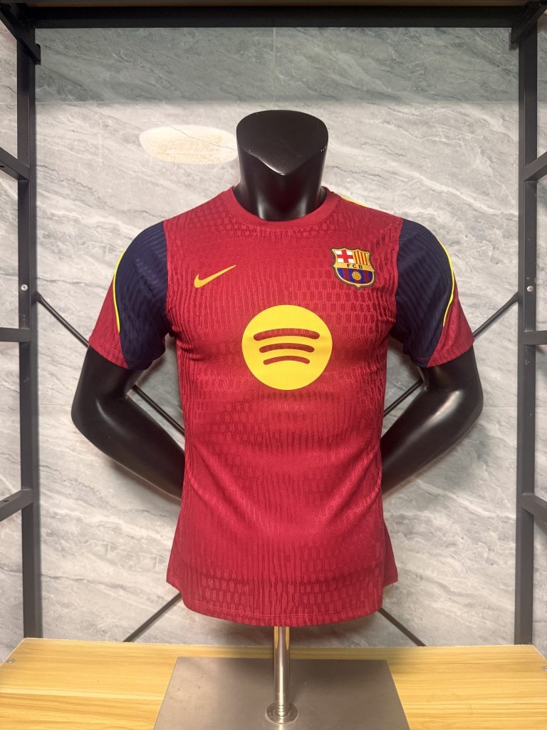 Camiseta entrenamiento FC Barcelona rojo 2026-2027 versión jugador