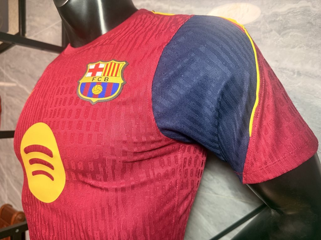 Camiseta entrenamiento FC Barcelona rojo 2026-2027 versión jugador - Imagen 4