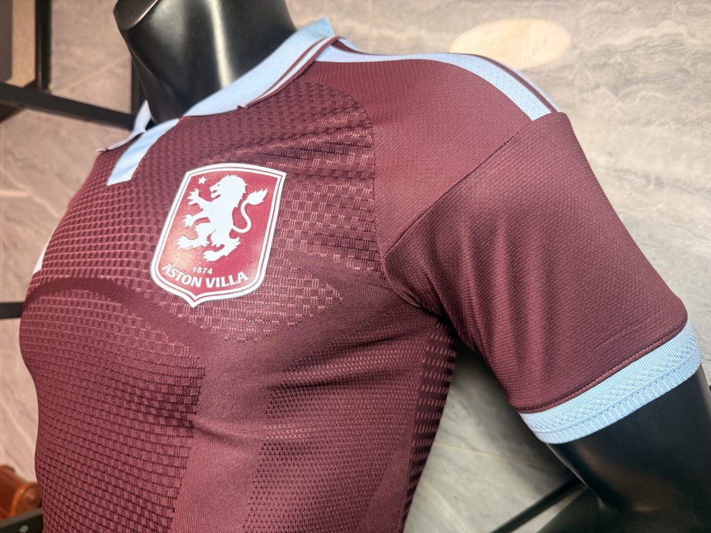 Camiseta granate Aston villa 2026-2027 primera equipacion version jugador - Imagen 4