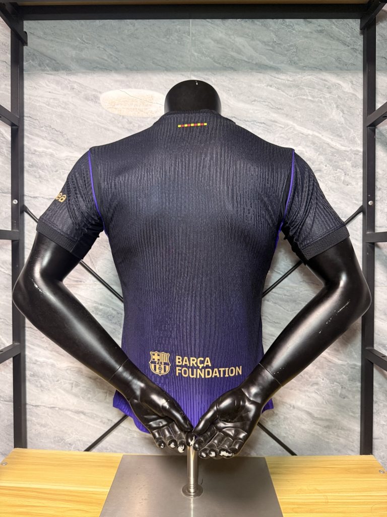 Camiseta segunda equipacion negro/morado FC Barcelona 2026-2027 versión jugador - Imagen 2