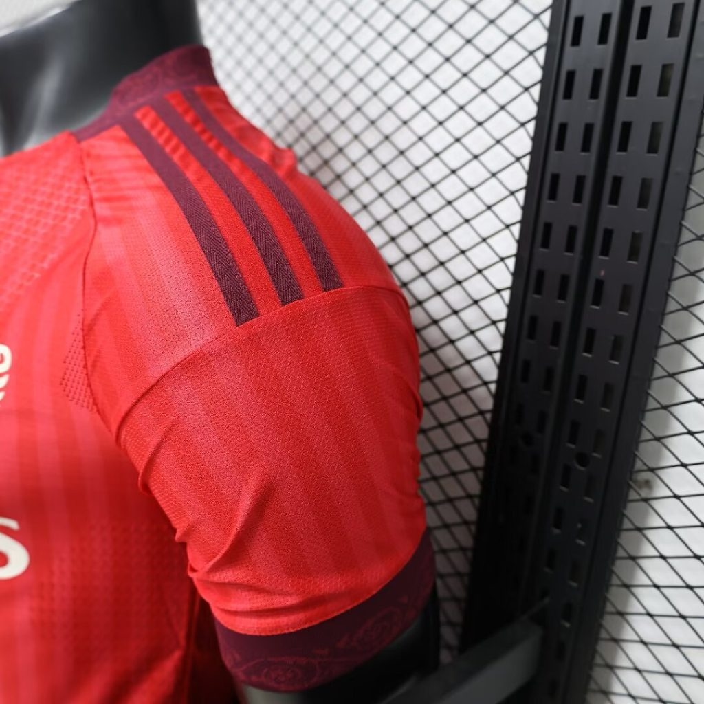 Camiseta roja Olympique Lyon 2026-2027 segunda equipacion versión jugador - Imagen 4