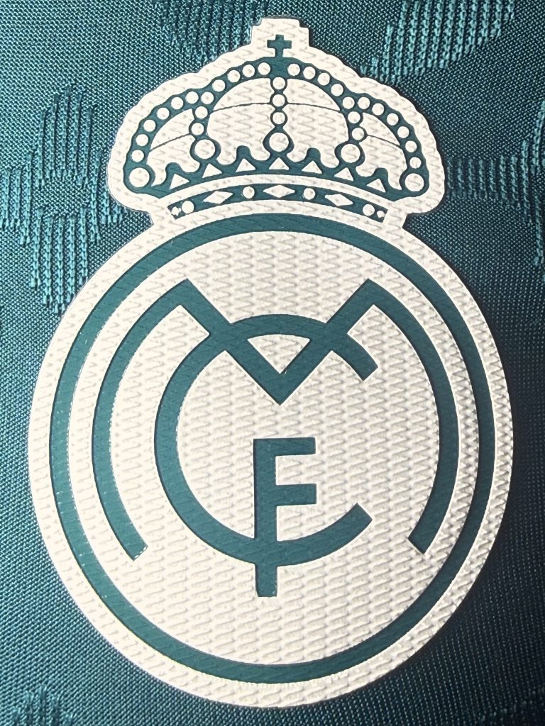 Camiseta verde Real Madrid X Louis Vuitton 2026-2027 edición especial versión jugador - Imagen 6