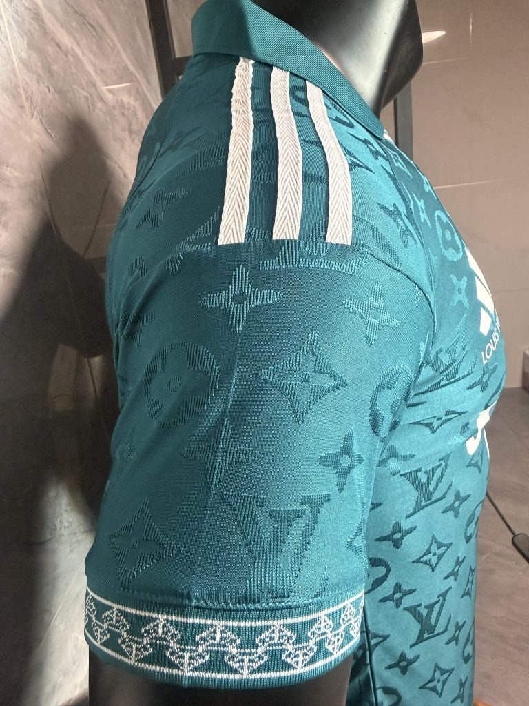 Camiseta verde Real Madrid X Louis Vuitton 2026-2027 edición especial versión jugador - Imagen 5