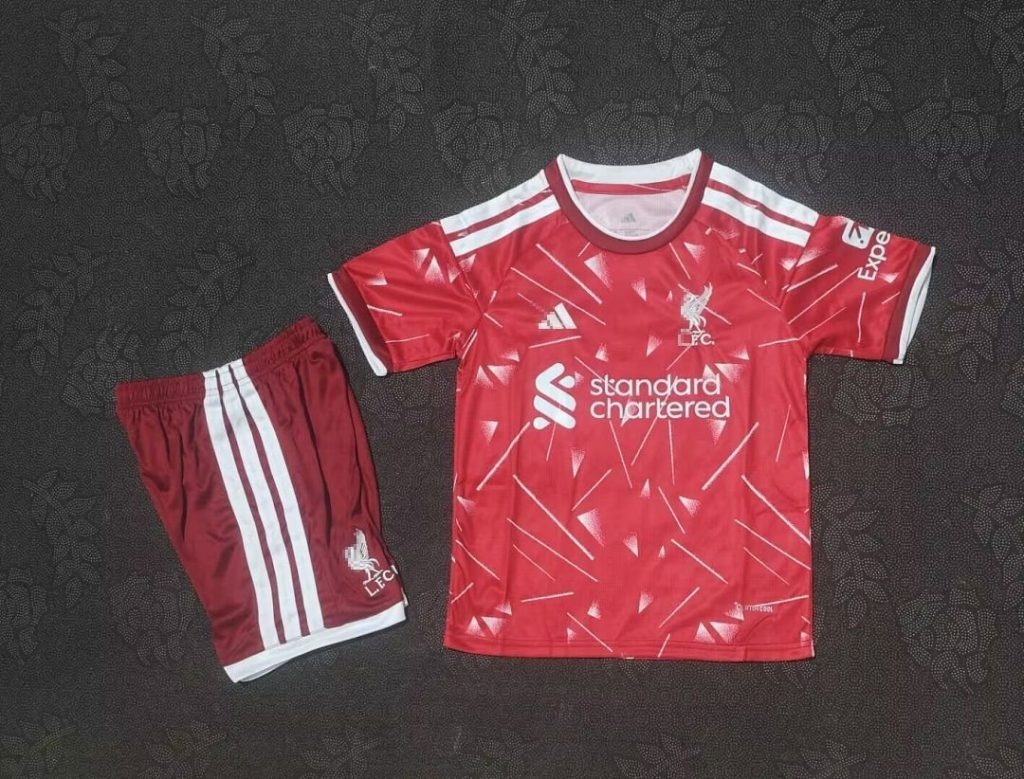 Conjunto Niño Liverpool Szoboszlai 2026-2027 Primera Equipacion