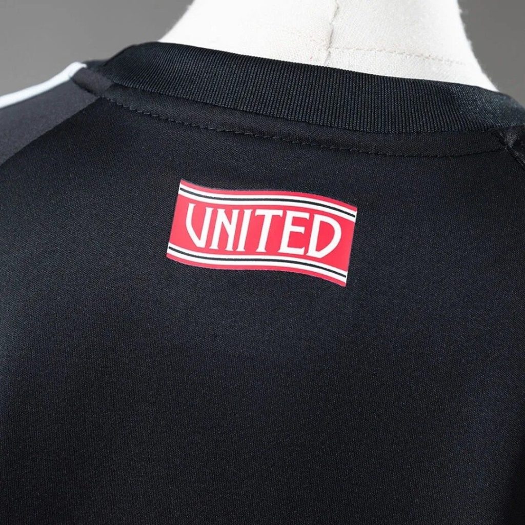 Conjunto Niño Manchester United 2026-2027 Edicion Portero - Imagen 3
