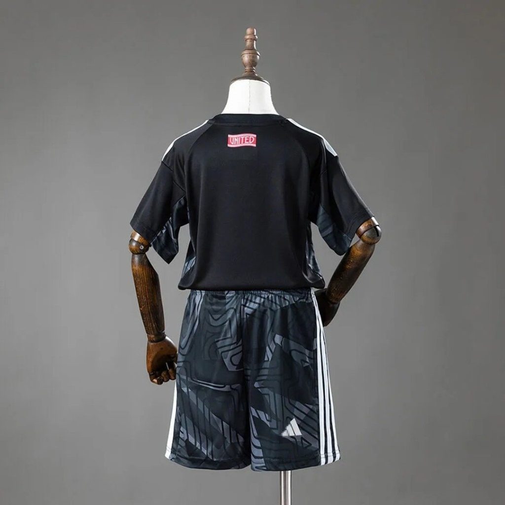 Conjunto Niño Manchester United 2026-2027 Edicion Portero - Imagen 2