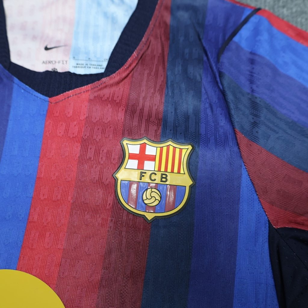 Conjunto niño Lamine Yamal FC Barcelona 2026-2027 primera equipacion - Imagen 5