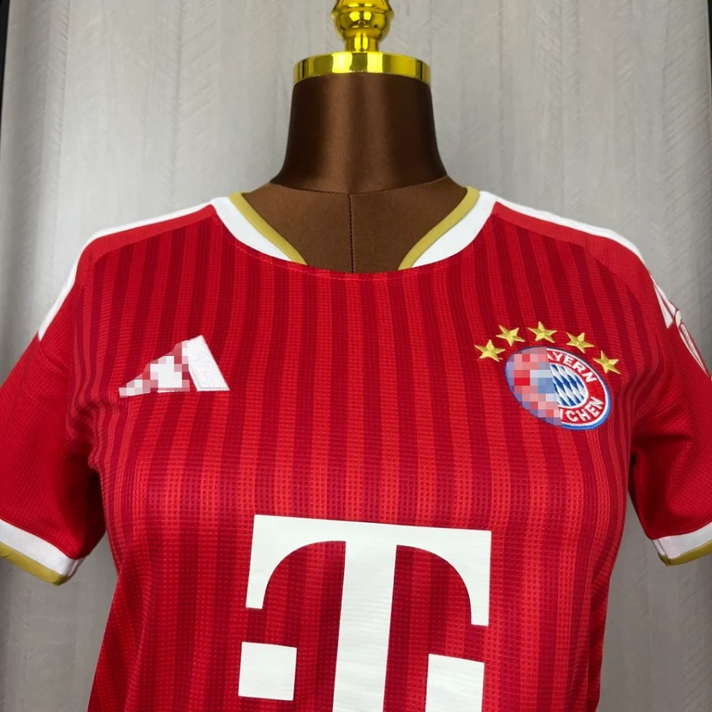 Camiseta Roja mujer Bayern Munich 2026-2027 Primera Equipación Versión Fan - Imagen 4