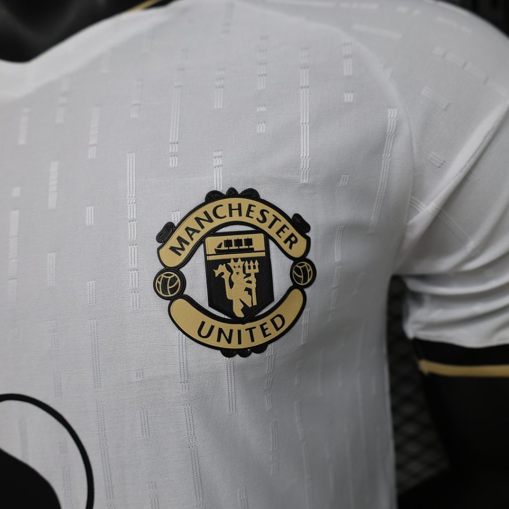 Camiseta Blanca Manchester United 2026-2027 Edicion Especial versión jugador - Imagen 4