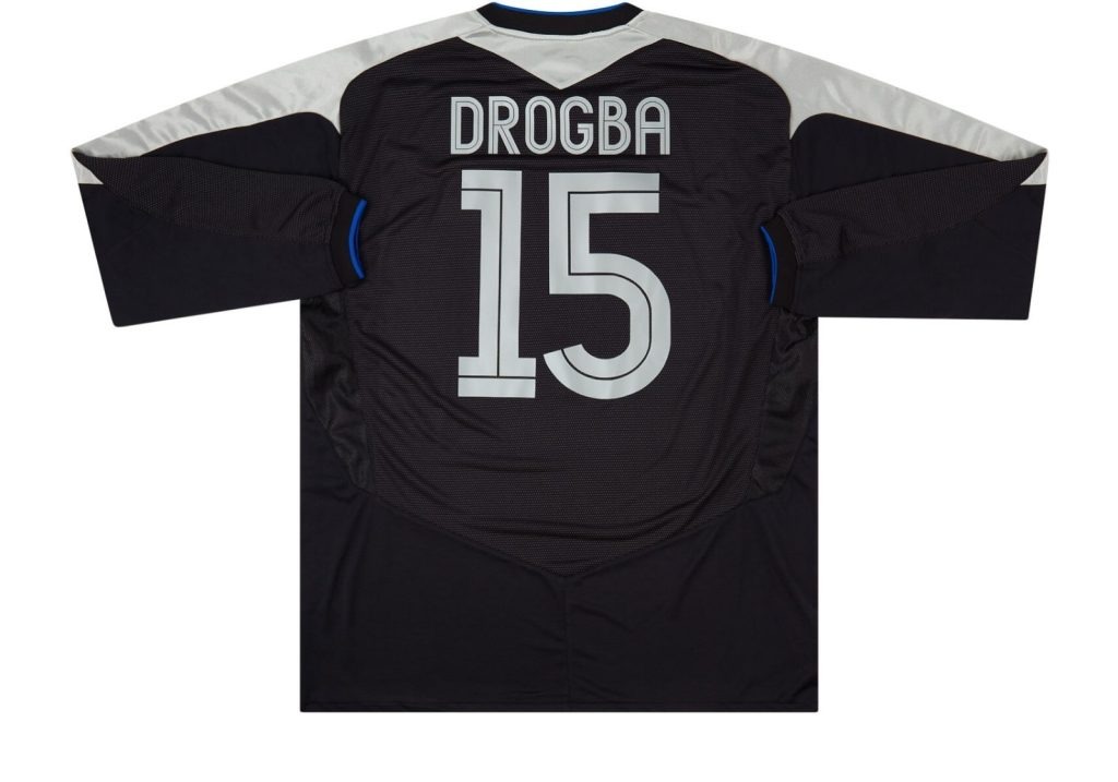 Chelsea FC 04-05 Visitante 3