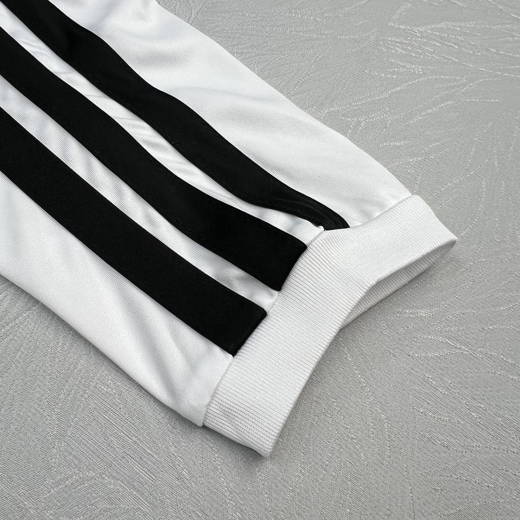 Camiseta Juventus 2026-2027 Yıldız Manga larga primera equipación versión Fan - Imagen 3