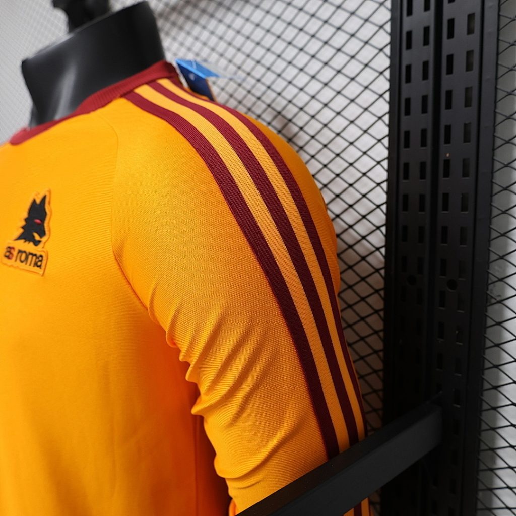 Camiseta naranja AS Roma 2026-2027 manga larga edición especial versión jugador - Imagen 4
