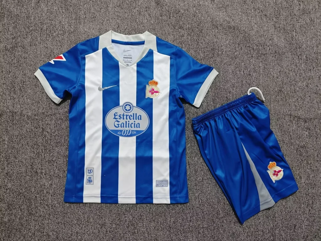 Conjunto Niño Deportivo de la Coruna 2026-2027 Amatucci primera equipacion
